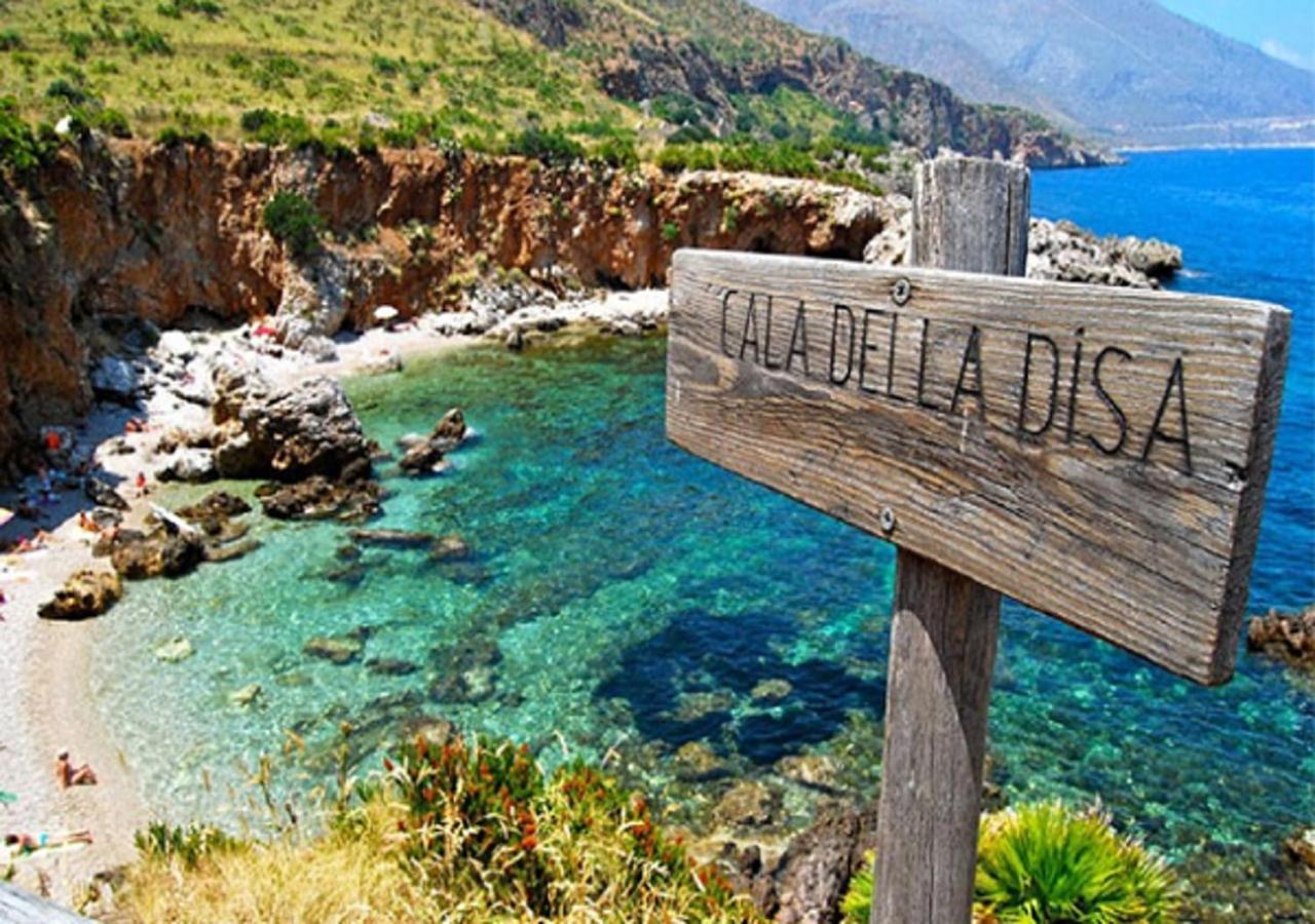 Casa Vacanza La Finestra Sul Porto Castellammare del Golfo Exteriör bild